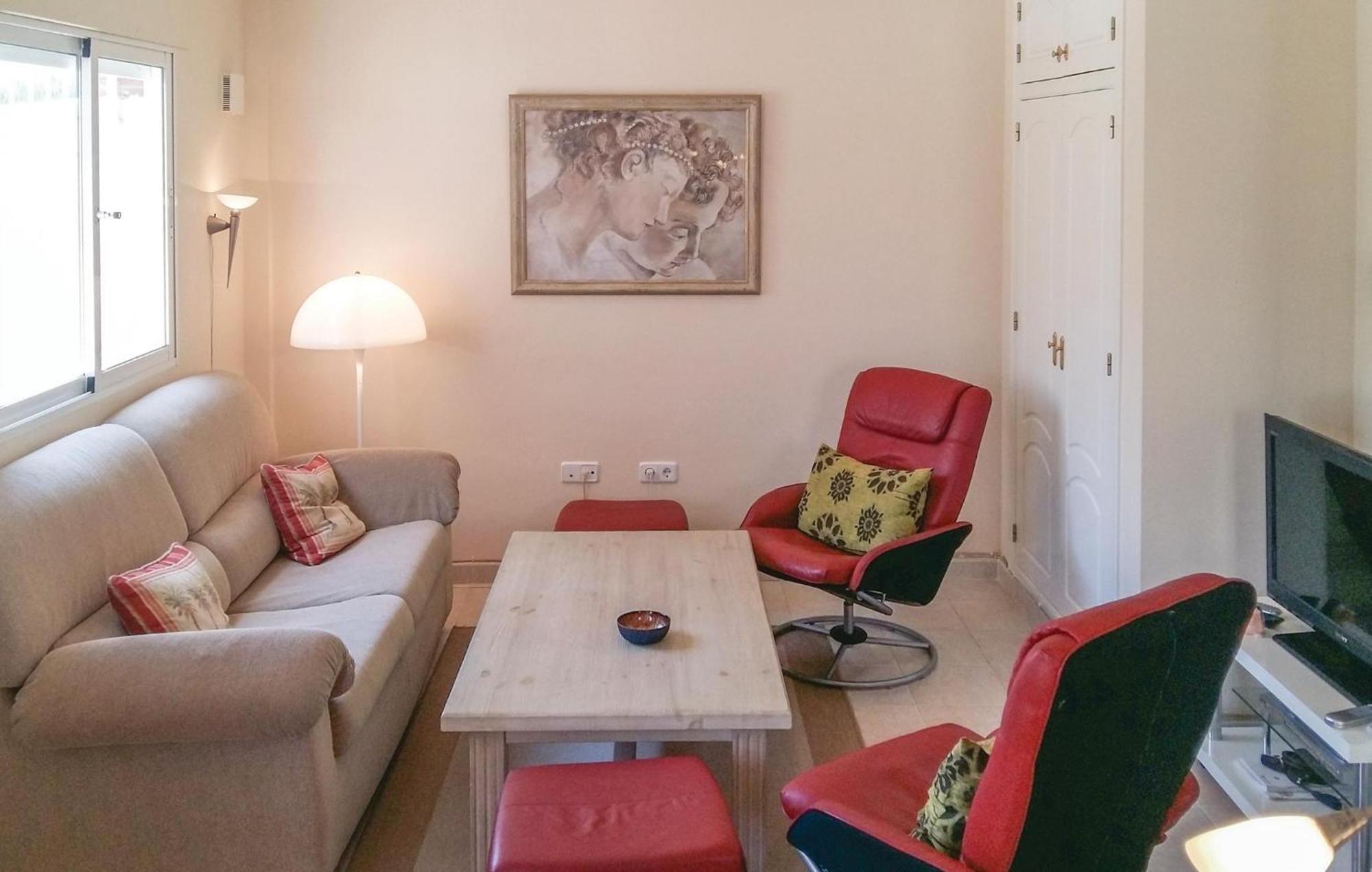 Cozy Home In Orihuela Costa With Kitchen Dehesa de Campoamor  Esterno foto