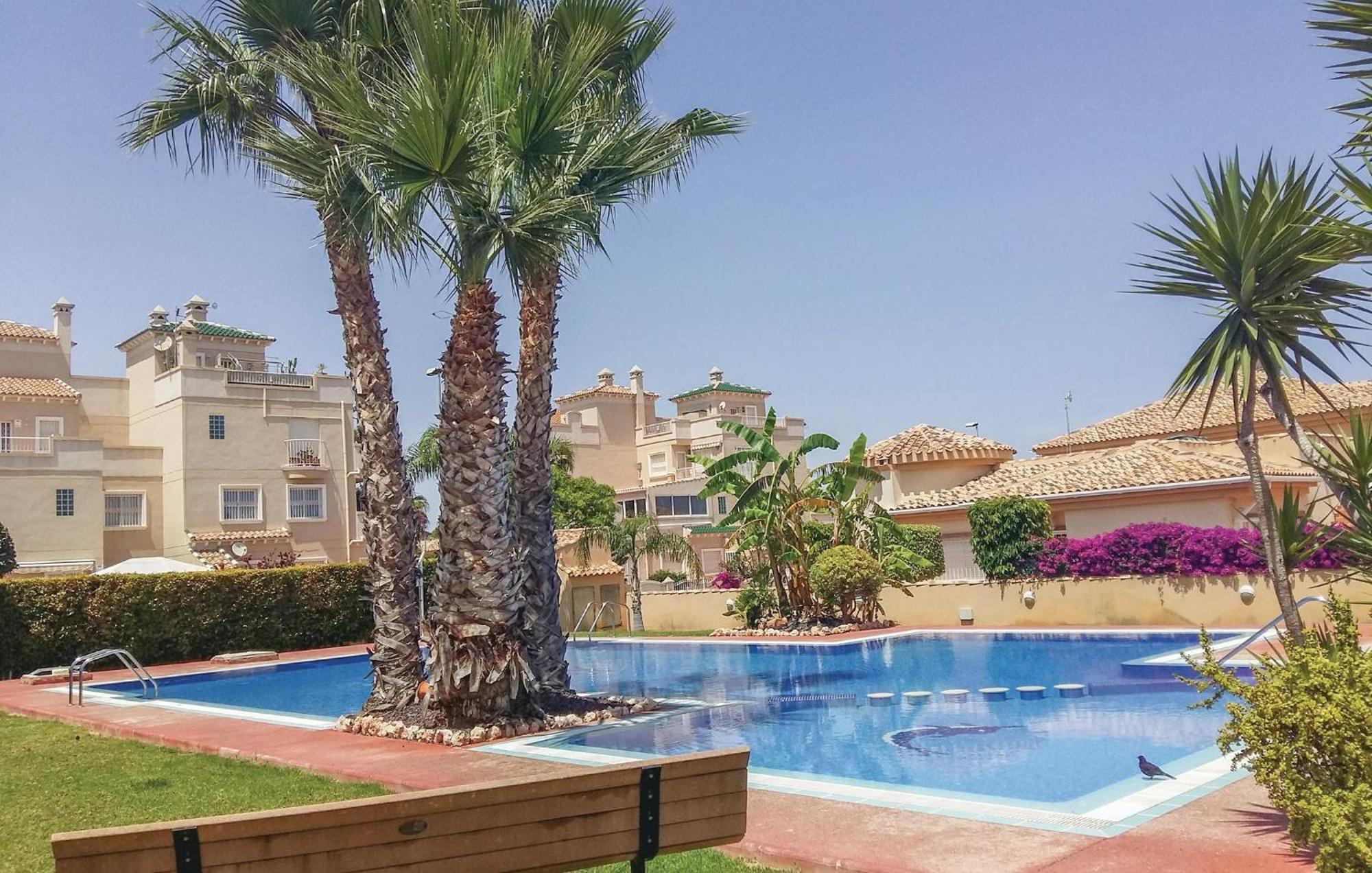 Cozy Home In Orihuela Costa With Kitchen Dehesa de Campoamor  Esterno foto
